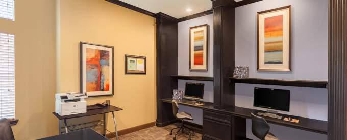 Apartment for rent at 12820 Greenwood Forest Dr, Houston, TX 77066