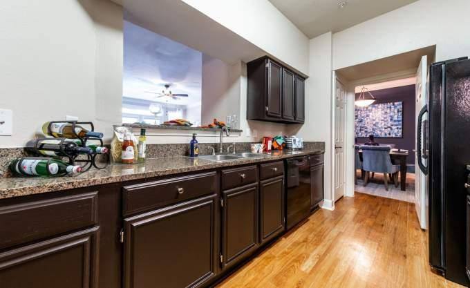 Apartment for rent at 4848 Pin Oak Park, Houston, TX 77081