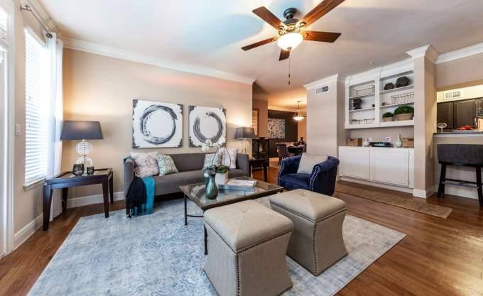 Apartment for rent at 4848 Pin Oak Park, Houston, TX 77081