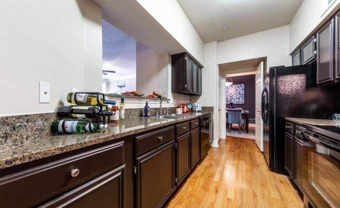 Apartment for rent at 4848 Pin Oak Park, Houston, TX 77081