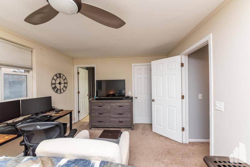 Apartment for rent at 2849 N Southport #B, Chicago, IL 60657