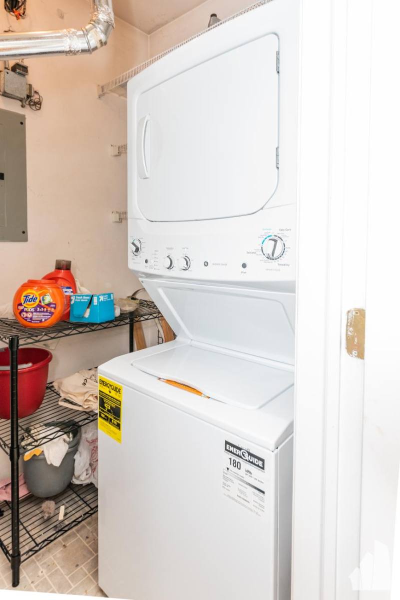 Apartment for rent at 2849 N Southport #B, Chicago, IL 60657