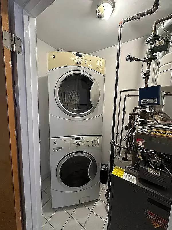Apartment for rent at 364 W 45th #4, New York, NY 10036