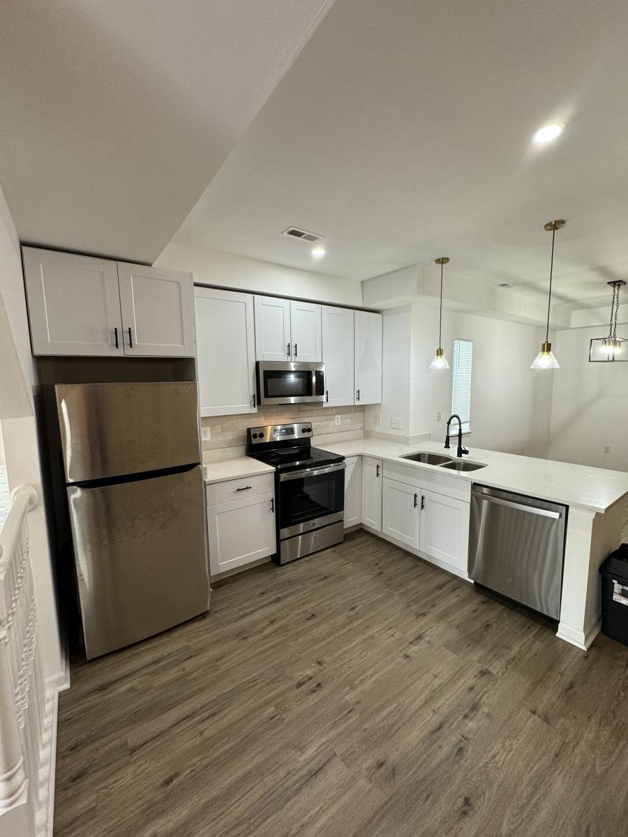 Townhouse for rent at 1619 Westwood Ave, Baltimore, MD 21217