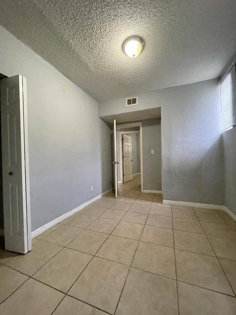 Apartment for rent at 1332 W 21st St #3, Jacksonville, FL 32209