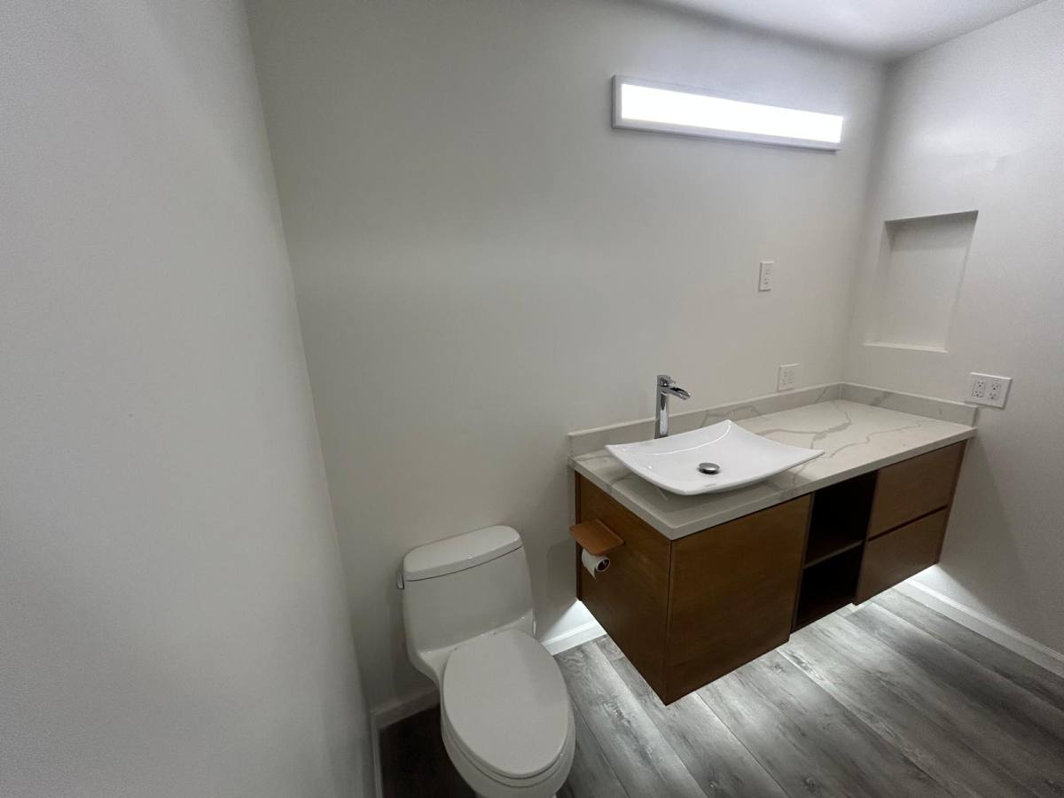 Apartment for rent at 4255 5th St #205, Los Angeles, CA 90020