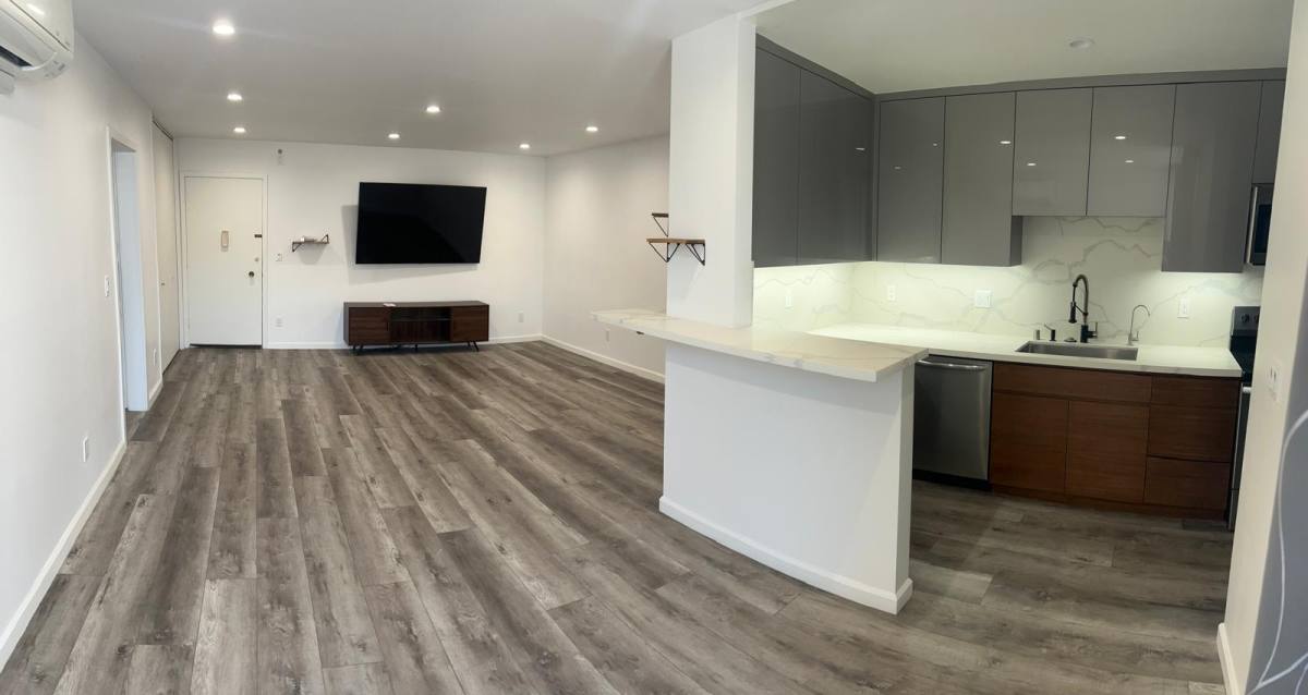 Apartment for rent at 4255 5th St #205, Los Angeles, CA 90020