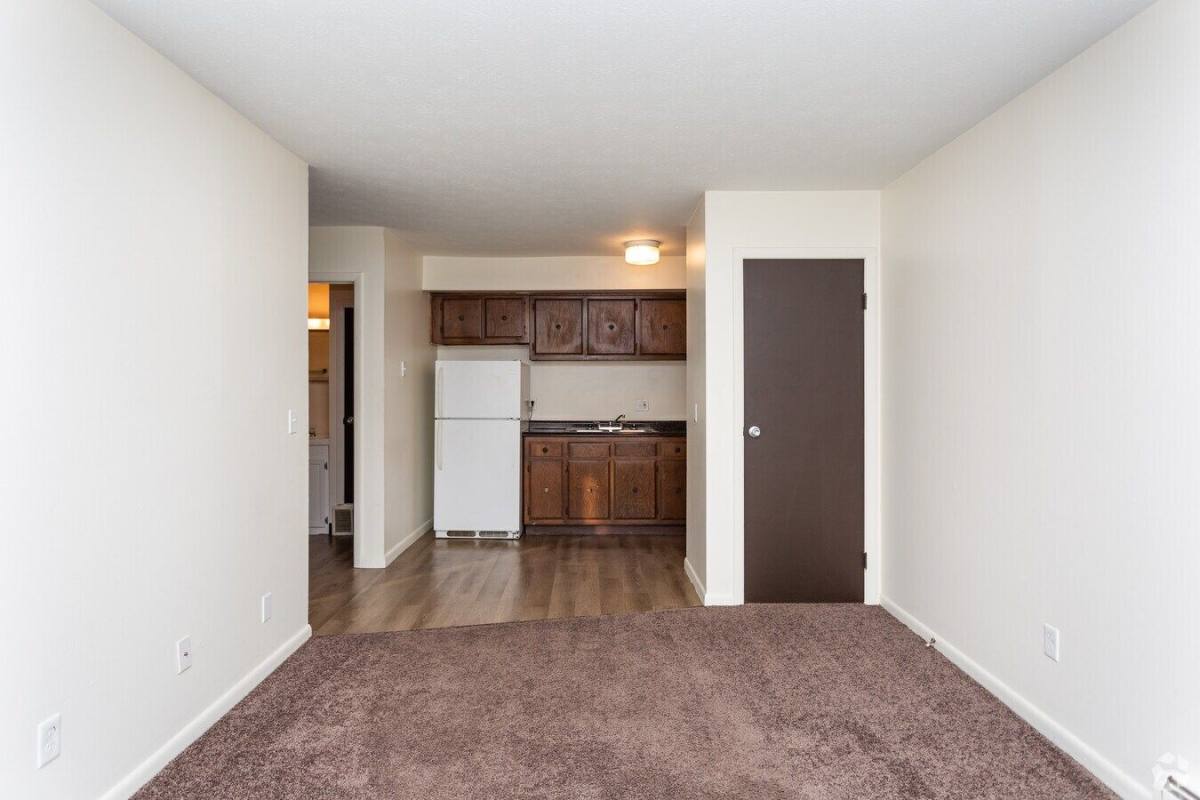 The Vue at 214, 214 Napoleon Rd, Bowling Green, OH 43402 - Apartment for Rent - Image 10