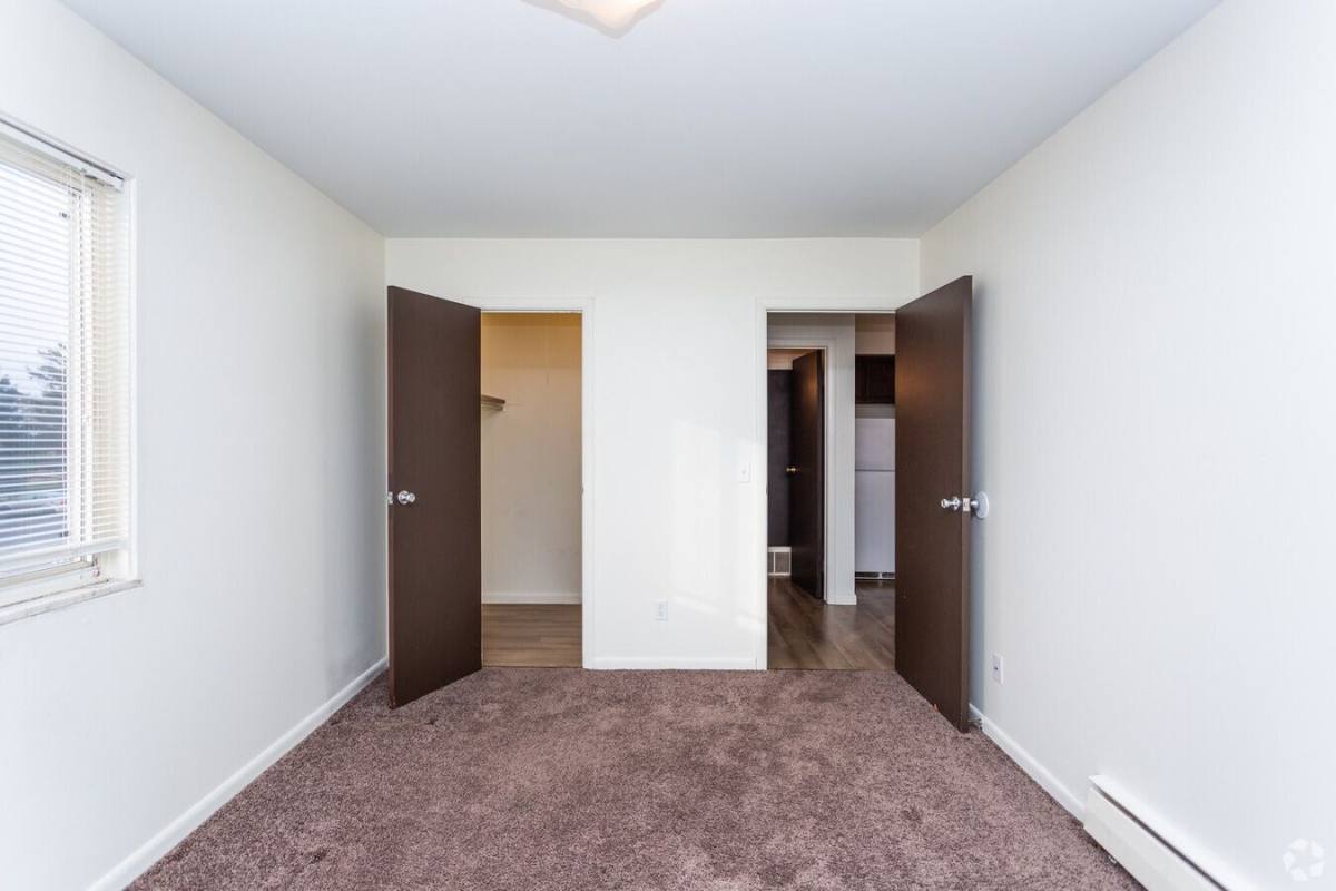 The Vue at 214, 214 Napoleon Rd, Bowling Green, OH 43402 - Apartment for Rent - Image 8