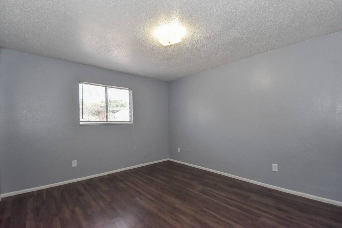 Apartment for rent at Coral Manor, 729 5th Ave N, Texas City, TX 77590