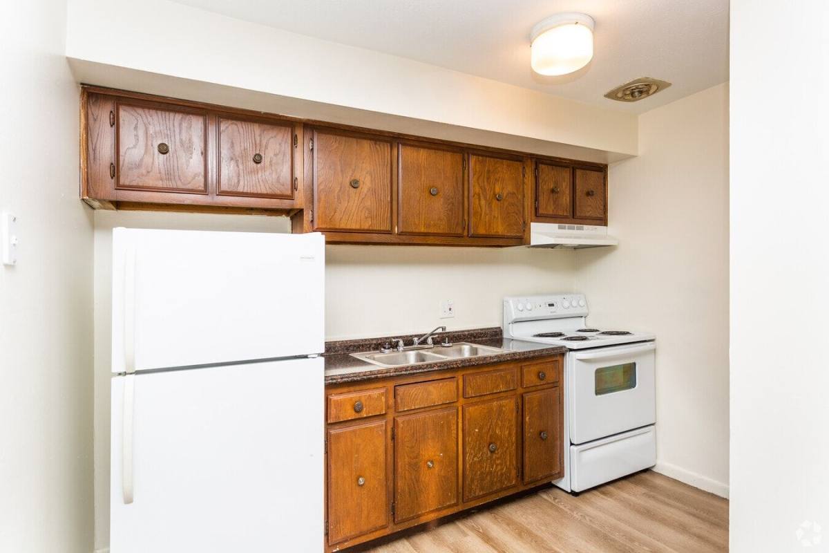 The Vue at 214, 214 Napoleon Rd #24-A, Bowling Green, OH 43402 - Apartment for Rent - Image 9