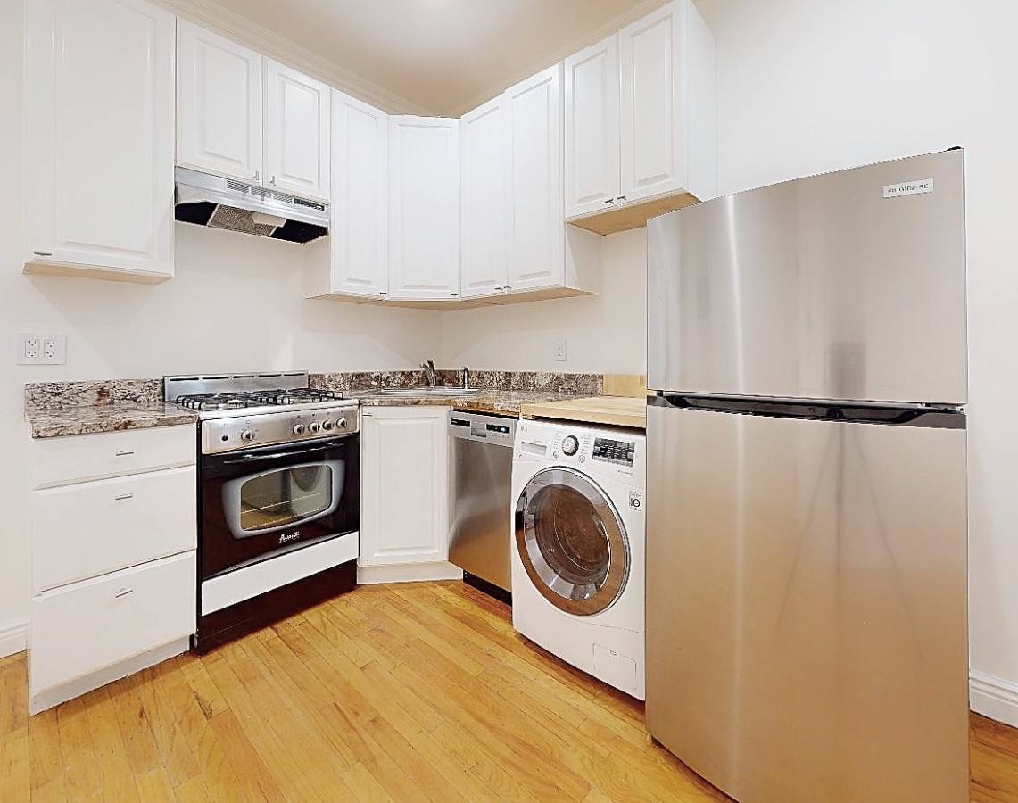 Apartment for rent at 86 Bradhurst Ave #4N, New York, NY 10039