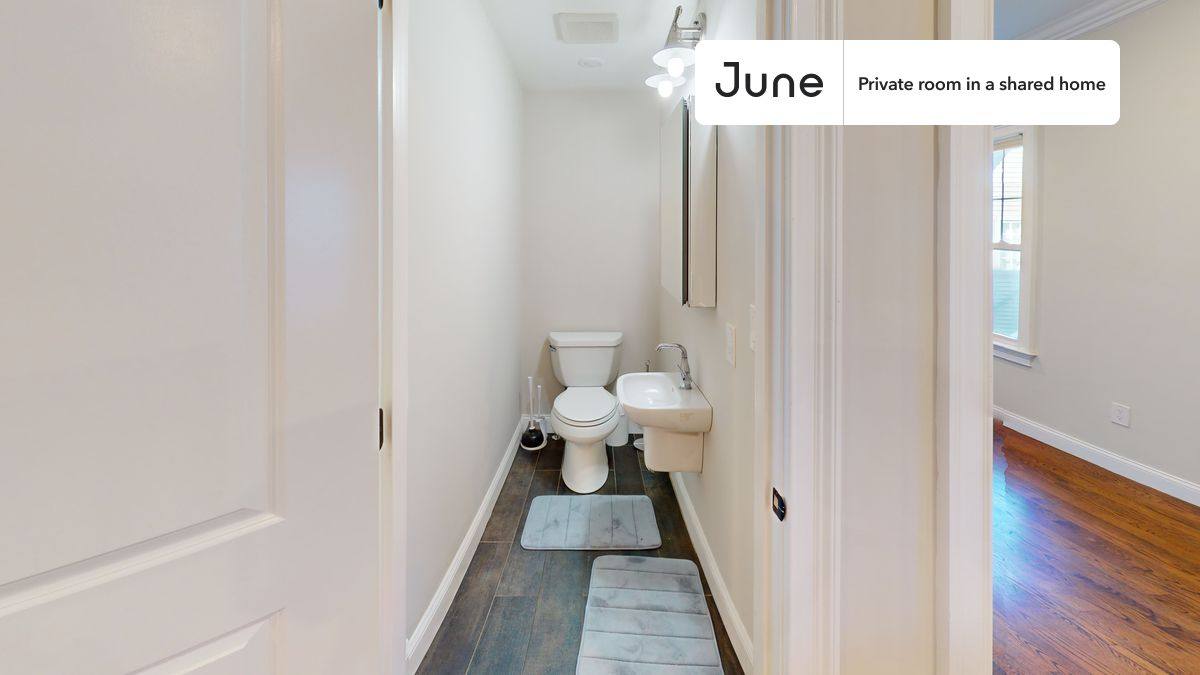 Apartment for rent at 17 Kenneson, Somerville, MA 02145