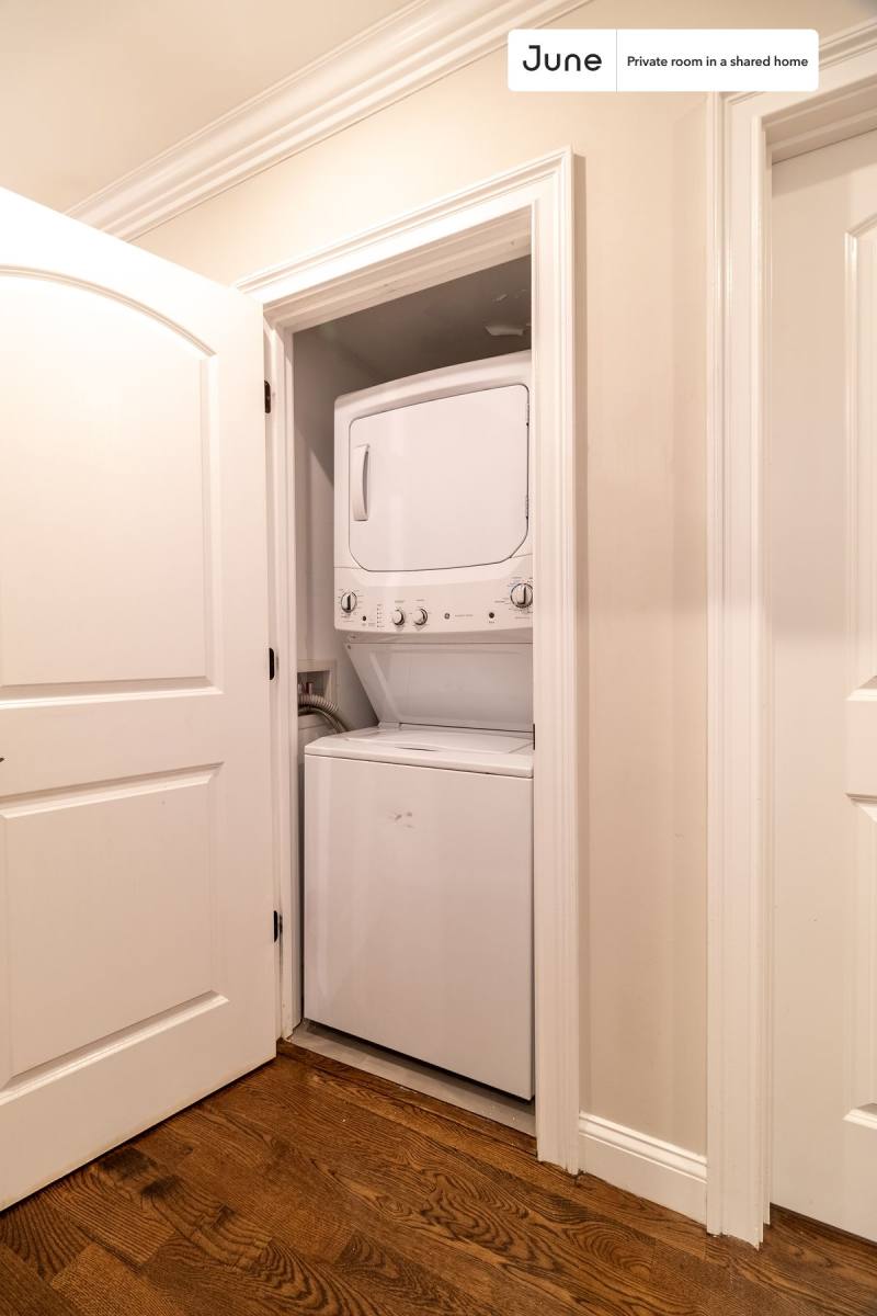 Apartment for rent at 17 Kenneson, Somerville, MA 02145