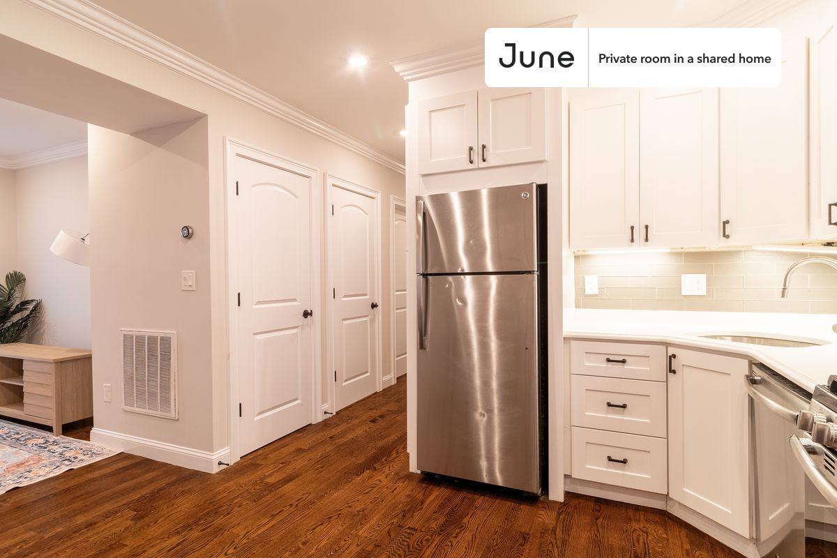 Apartment for rent at 17 Kenneson, Somerville, MA 02145