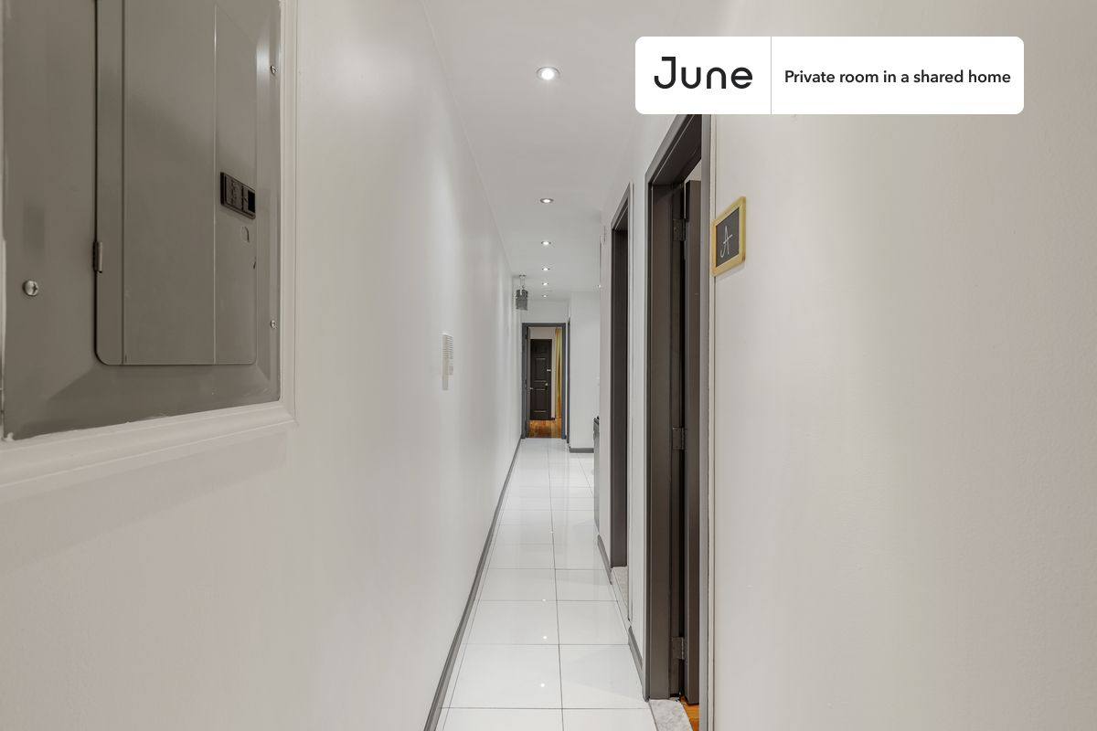 Apartment for rent at 211 W 109th St, New York, NY 10025
