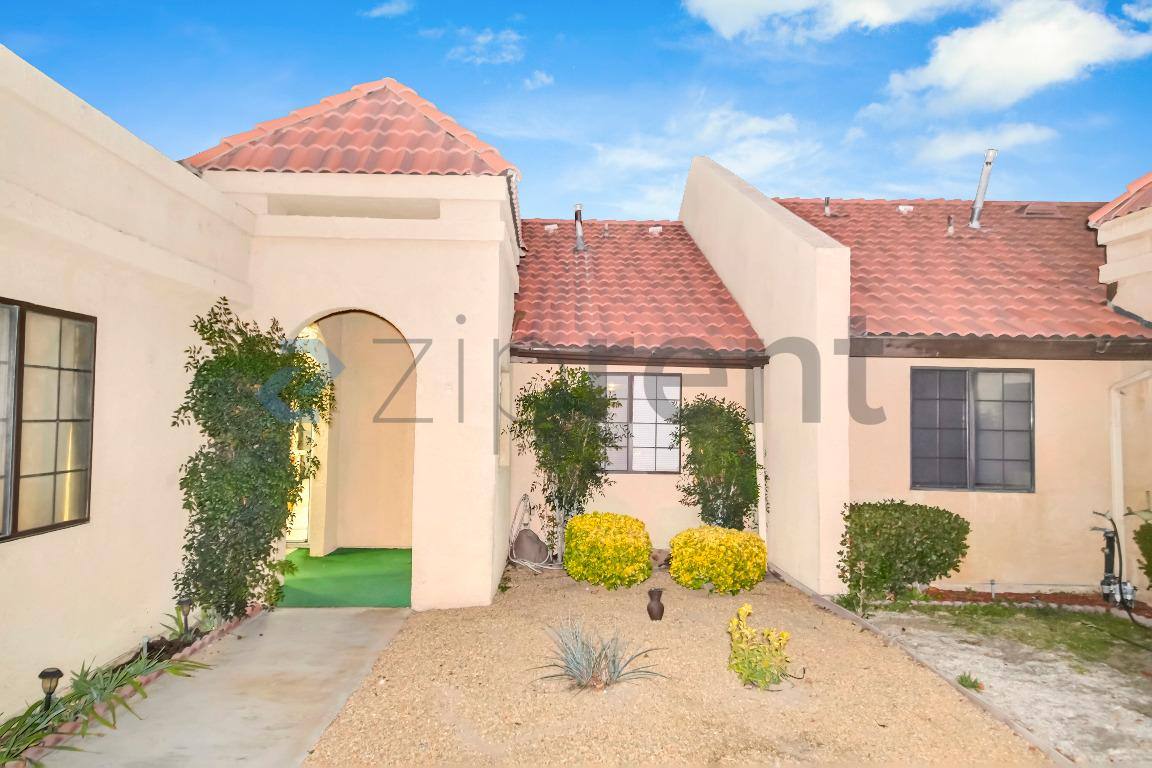 House for rent at 11684 Ash St, Apple Valley, CA 92308