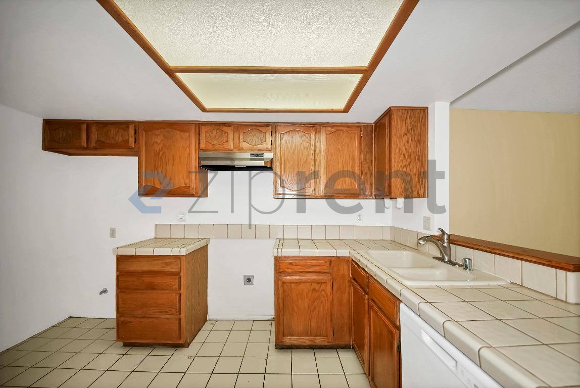 House for rent at 11684 Ash St, Apple Valley, CA 92308