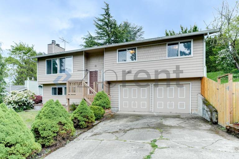 House for rent at 2615 SE 16th St, Renton, WA 98058