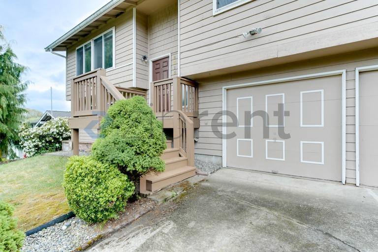 House for rent at 2615 SE 16th St, Renton, WA 98058