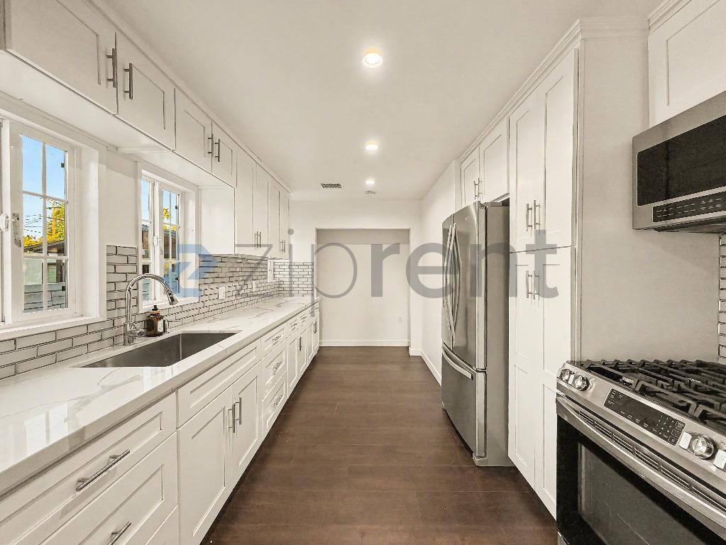 House for rent at 600 Hazel St, Glendale, CA 91201
