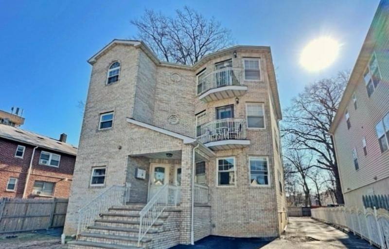 Apartment for rent at 98 S Burnett St #2, East Orange, NJ 07018