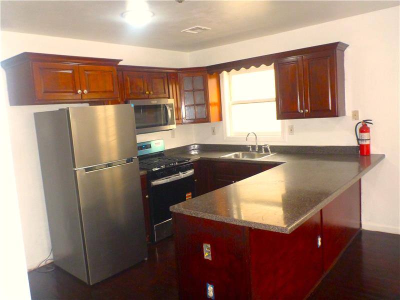 Apartment for rent at 98 S Burnett St #2, East Orange, NJ 07018