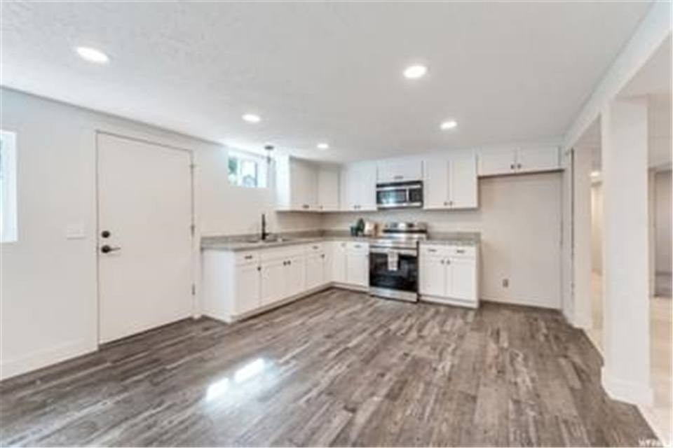 Apartment for rent at 1548 E Kings Row Dr, Salt Lake City, UT 84117