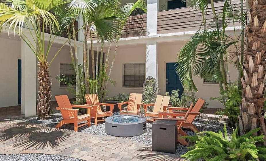 Apartment for rent at 3215 W Swann Ave, Tampa, FL 33606