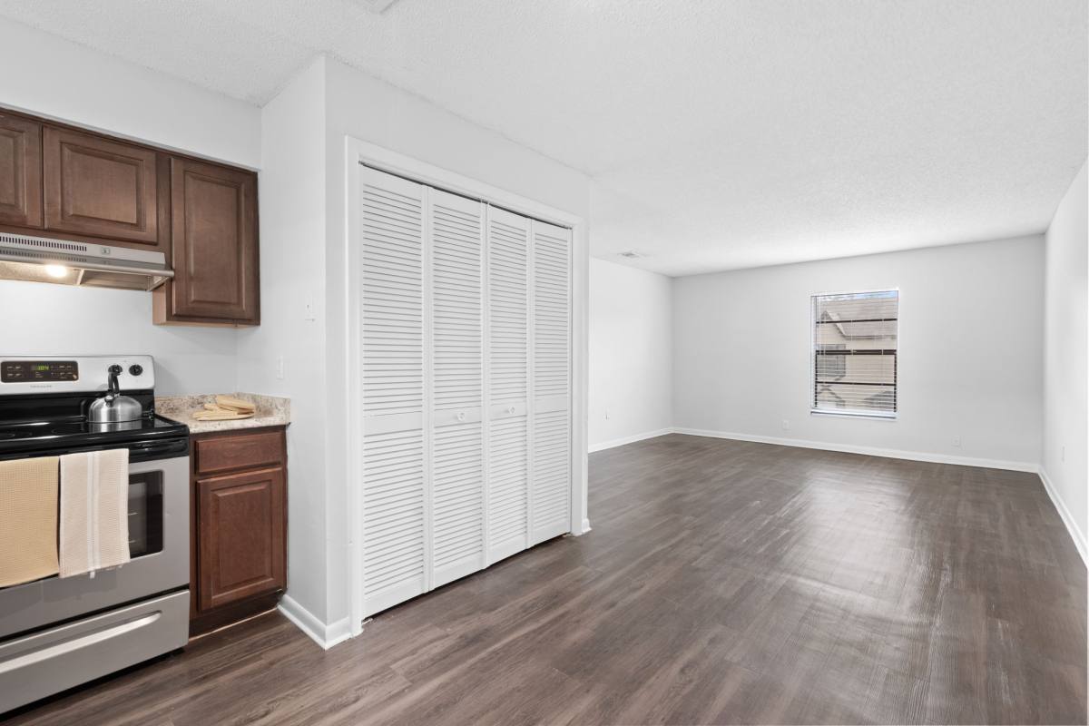 Apartment for rent at 3215 W Swann Ave, Tampa, FL 33611