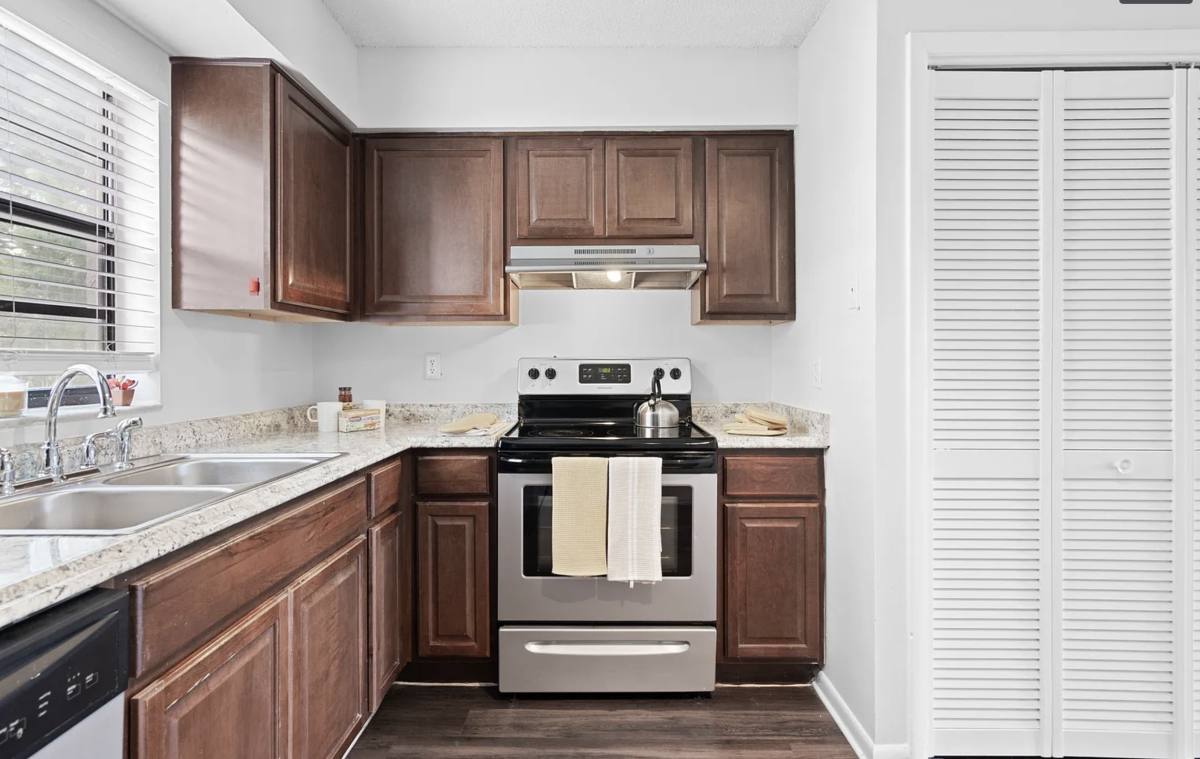 Apartment for rent at 3215 W Swann Ave, Tampa, FL 33611