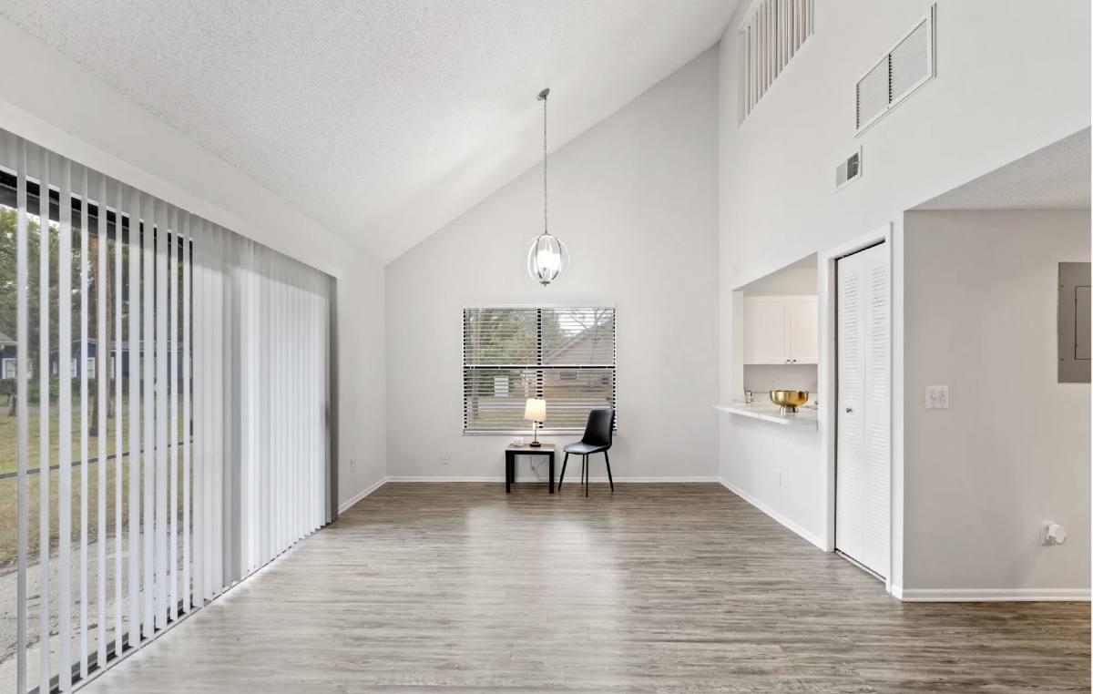 Townhouse for rent at 2570 Monica Court, Tampa, FL 33614