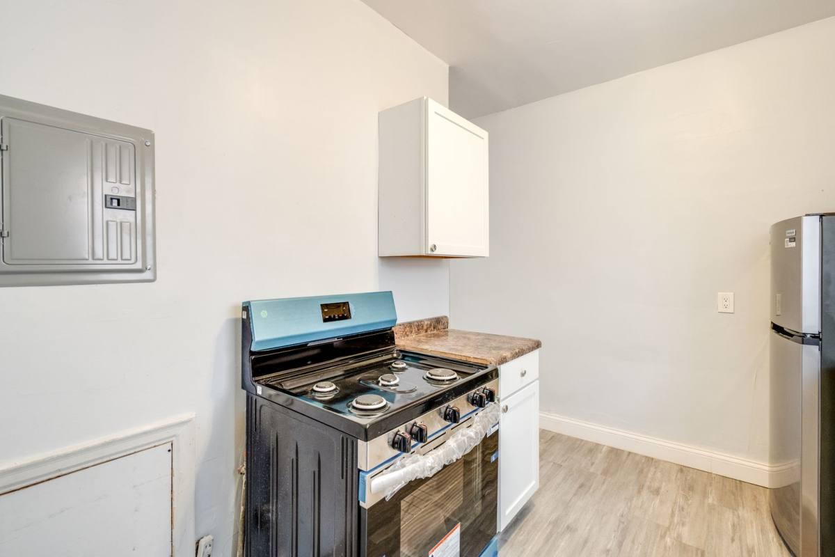 Apartment for rent at 2840 S Moreland Rd, Cleveland, OH 44120