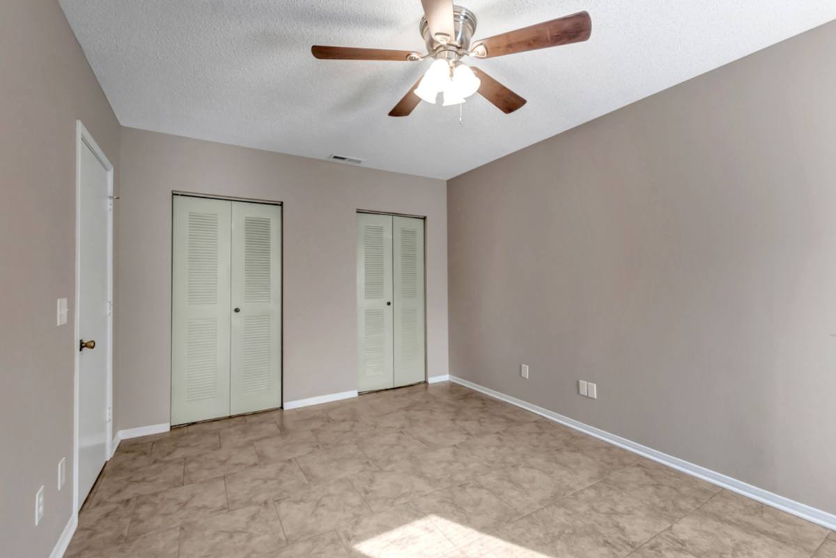 Apartment for rent at 615 Locke Six Rd, Killen, AL 35645