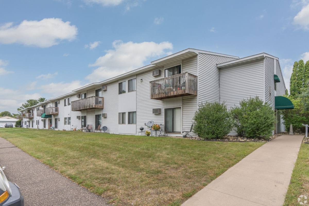 Apartment for rent at 1119 State St, River Falls, WI 54022