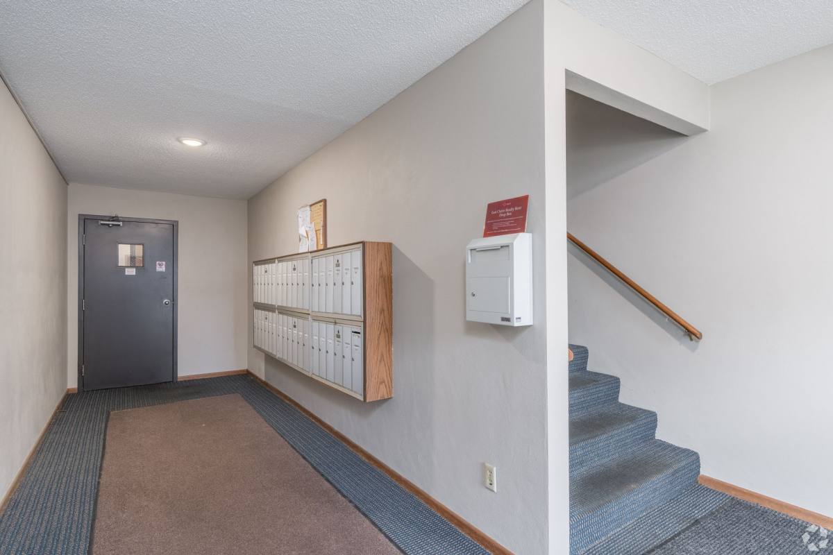 Apartment for rent at 1119 State St, River Falls, WI 54022