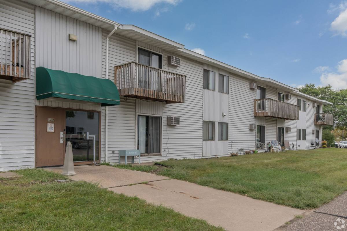 Apartment for rent at 1119 State St, River Falls, WI 54022