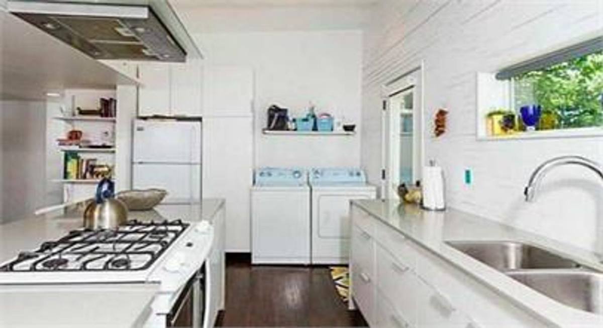 House for rent at 1321 S Washington Ave, Fayetteville, AR 72701