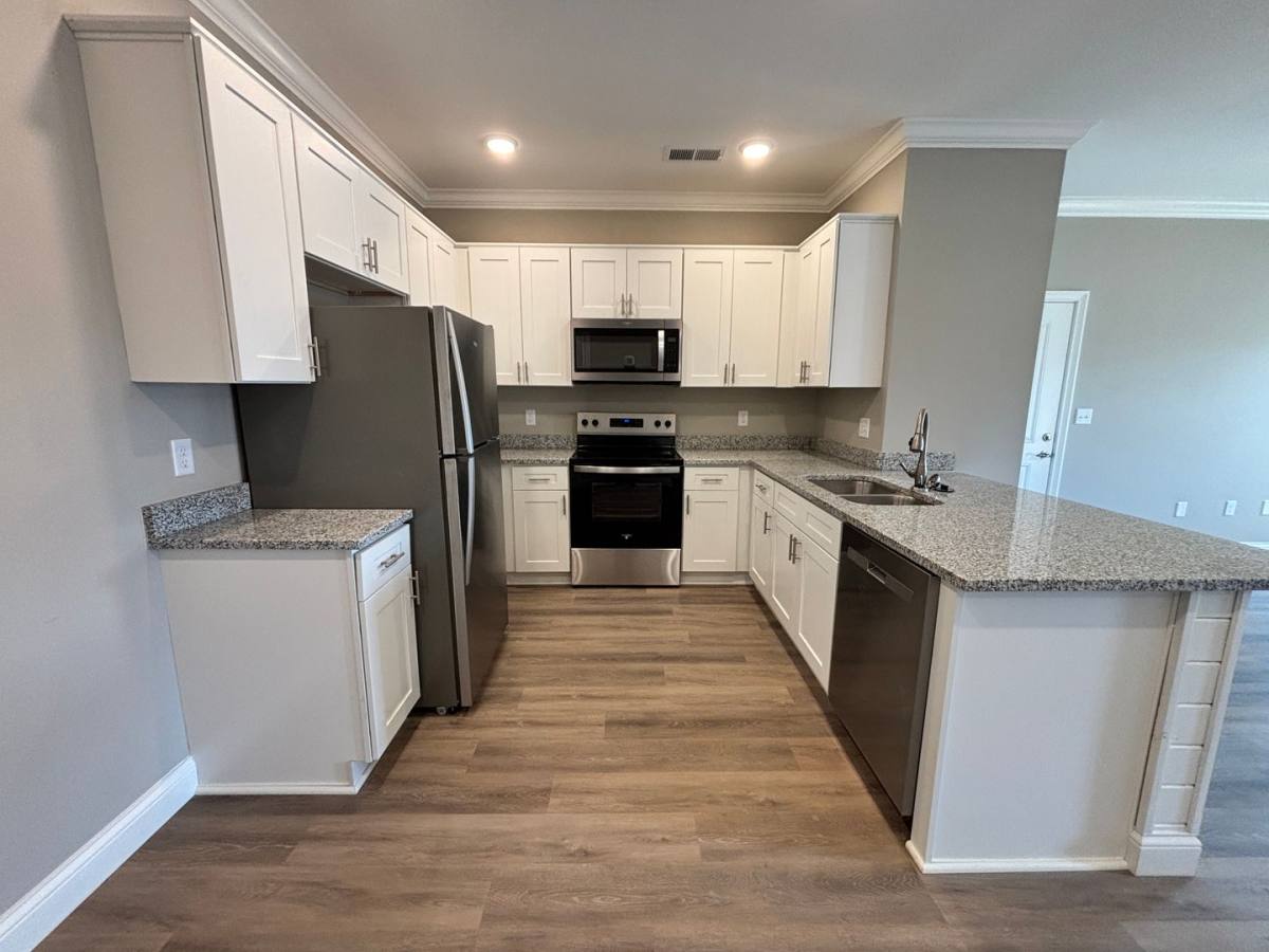Apartment for rent at 320 Hillview Mills Blvd, Bowling Green, KY 42101