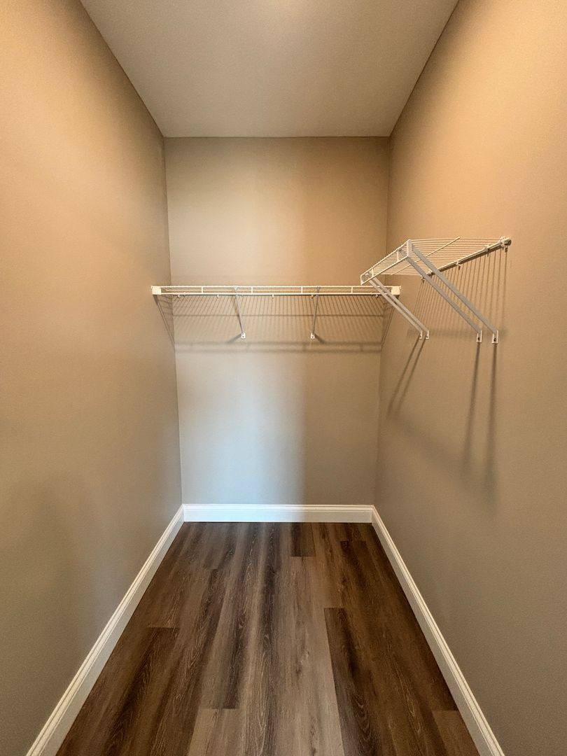 Apartment for rent at 320 Hillview Mills Blvd, Bowling Green, KY 42101