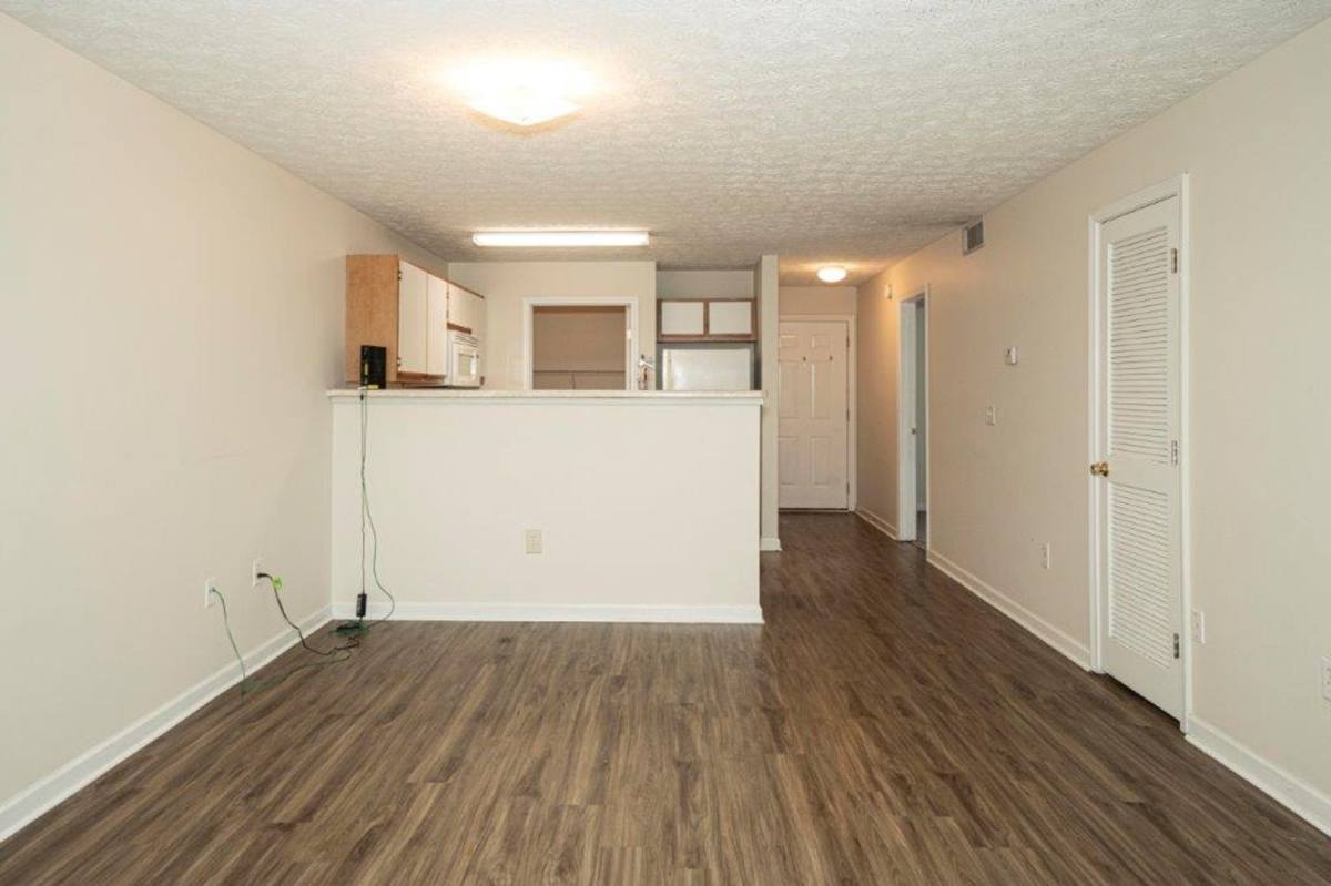 Apartment for rent at 623 W Glenn Ave, Auburn, AL 36832