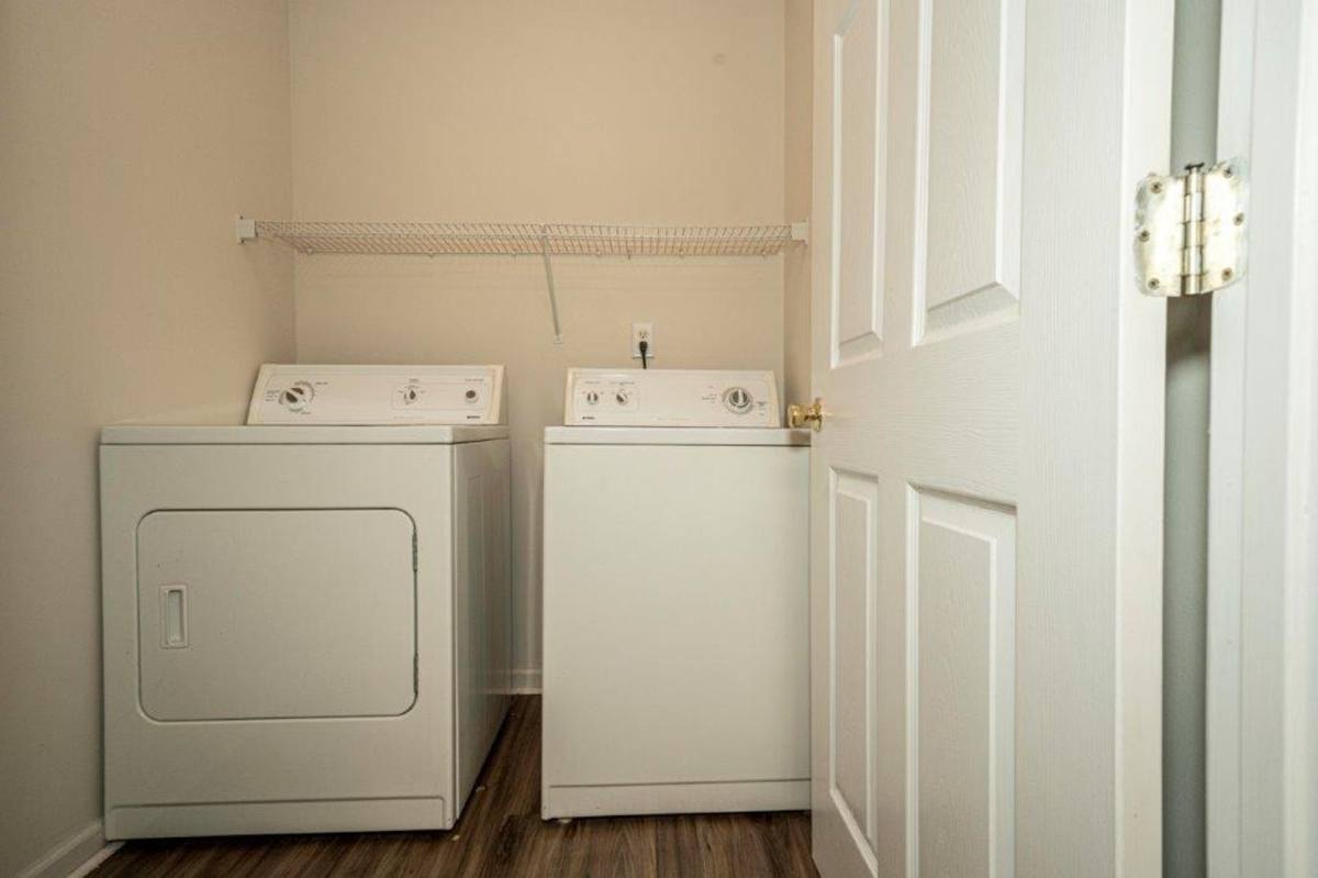 Apartment for rent at 623 W Glenn Ave, Auburn, AL 36832