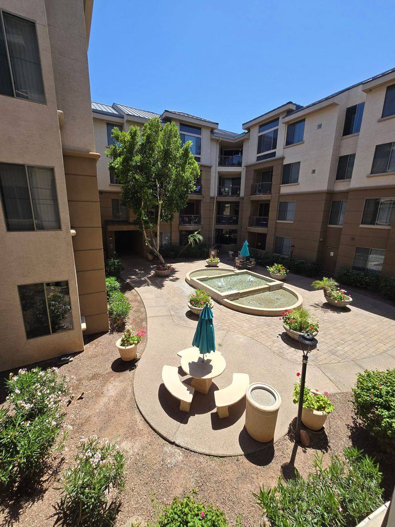 Condo for rent at 1701 E Colter St, Phoenix, AZ 85016