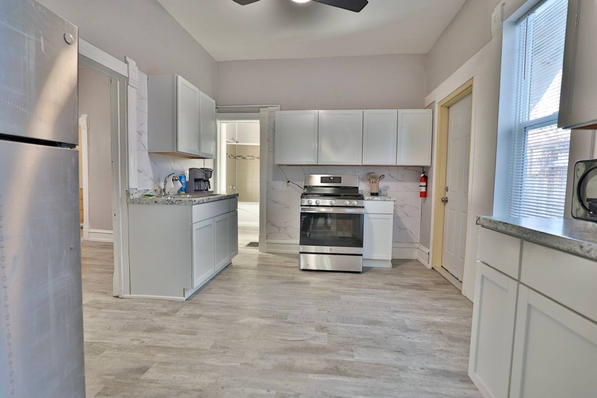 Apartment for rent at 2813-15 Garfield Ave So, Minneapolis, MN 55408