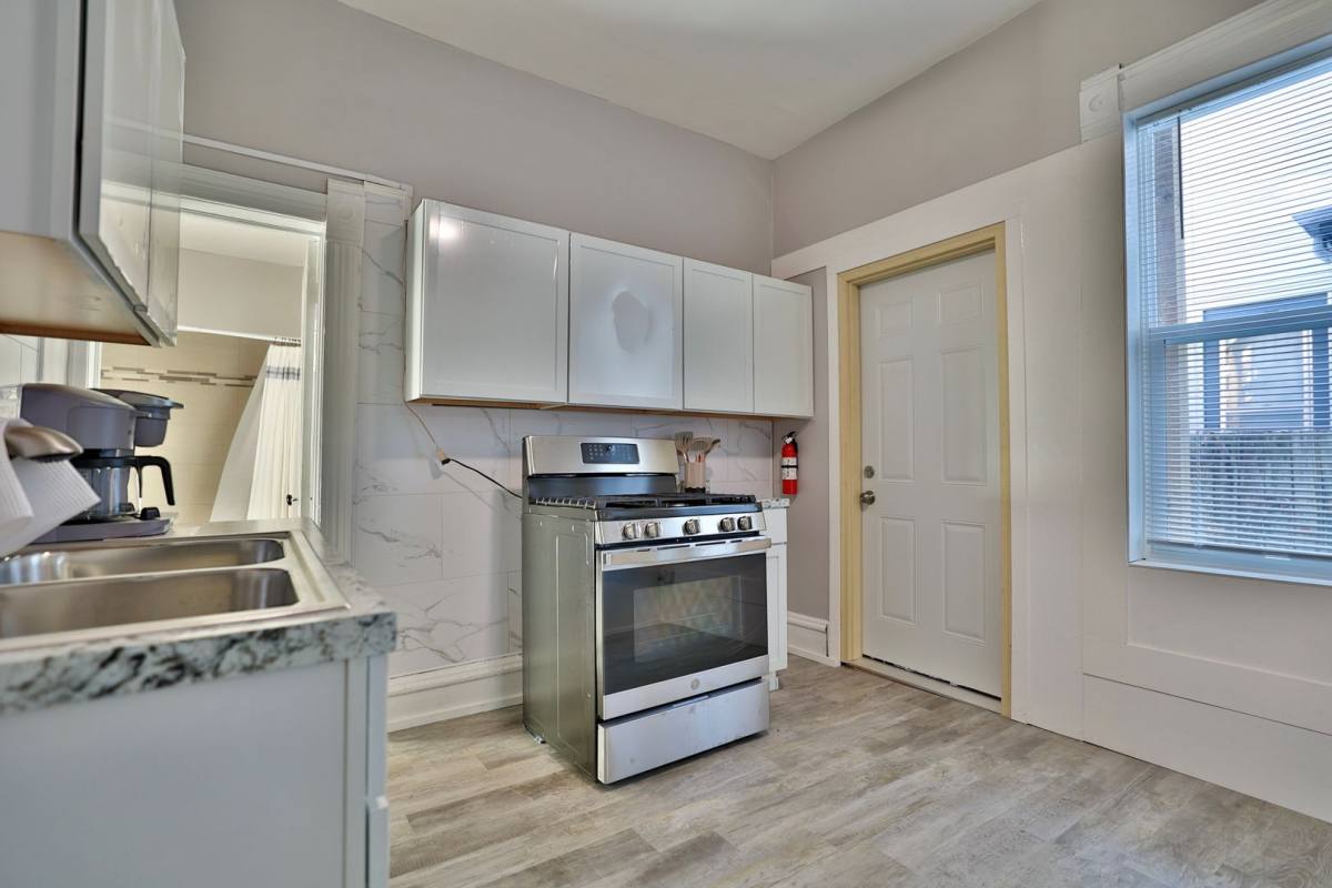 Apartment for rent at 2813-15 Garfield Ave So, Minneapolis, MN 55408