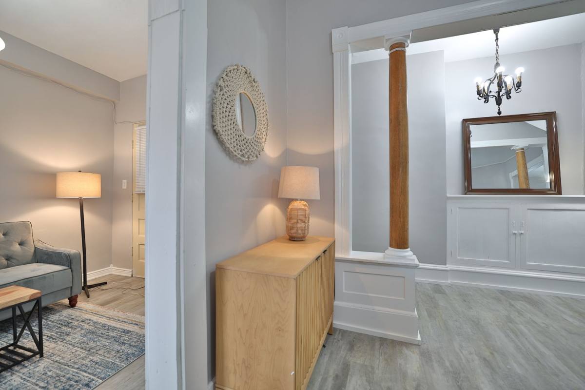 Apartment for rent at 2813-15 Garfield Ave So, Minneapolis, MN 55408