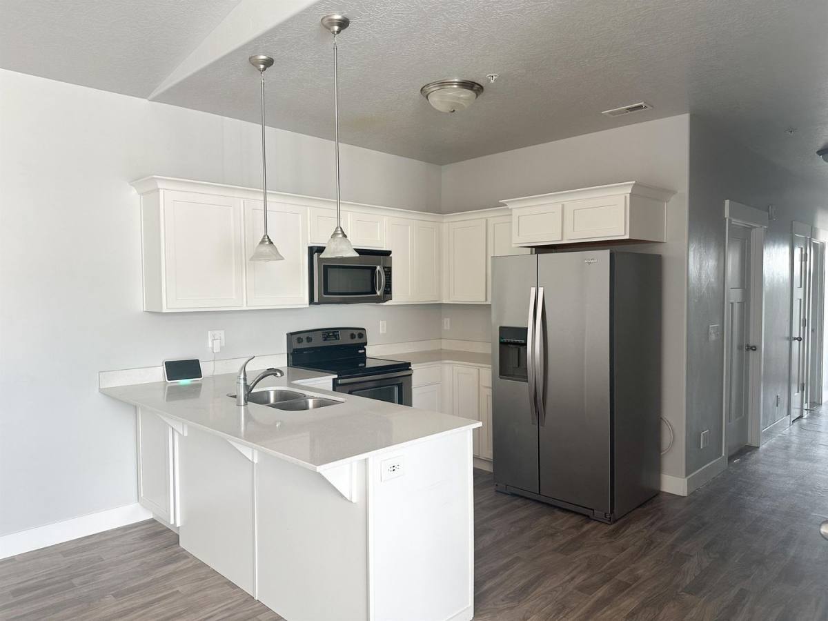 Condo for rent at 107 W Seasons Dr, Vineyard, UT 84059
