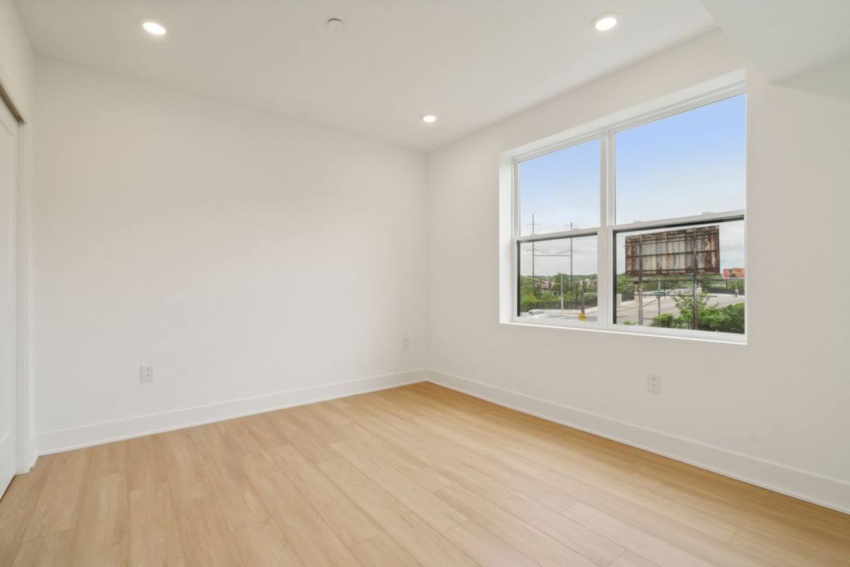Apartment for rent at 881 N 40th St, Philadelphia, PA 19104