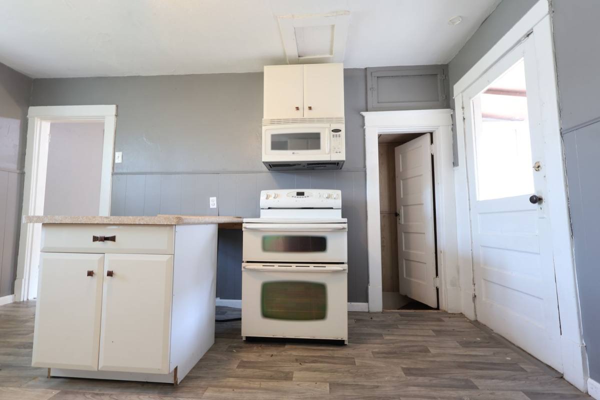 House for rent at 3 Pohlman Lane, Saint Louis, MO 63136