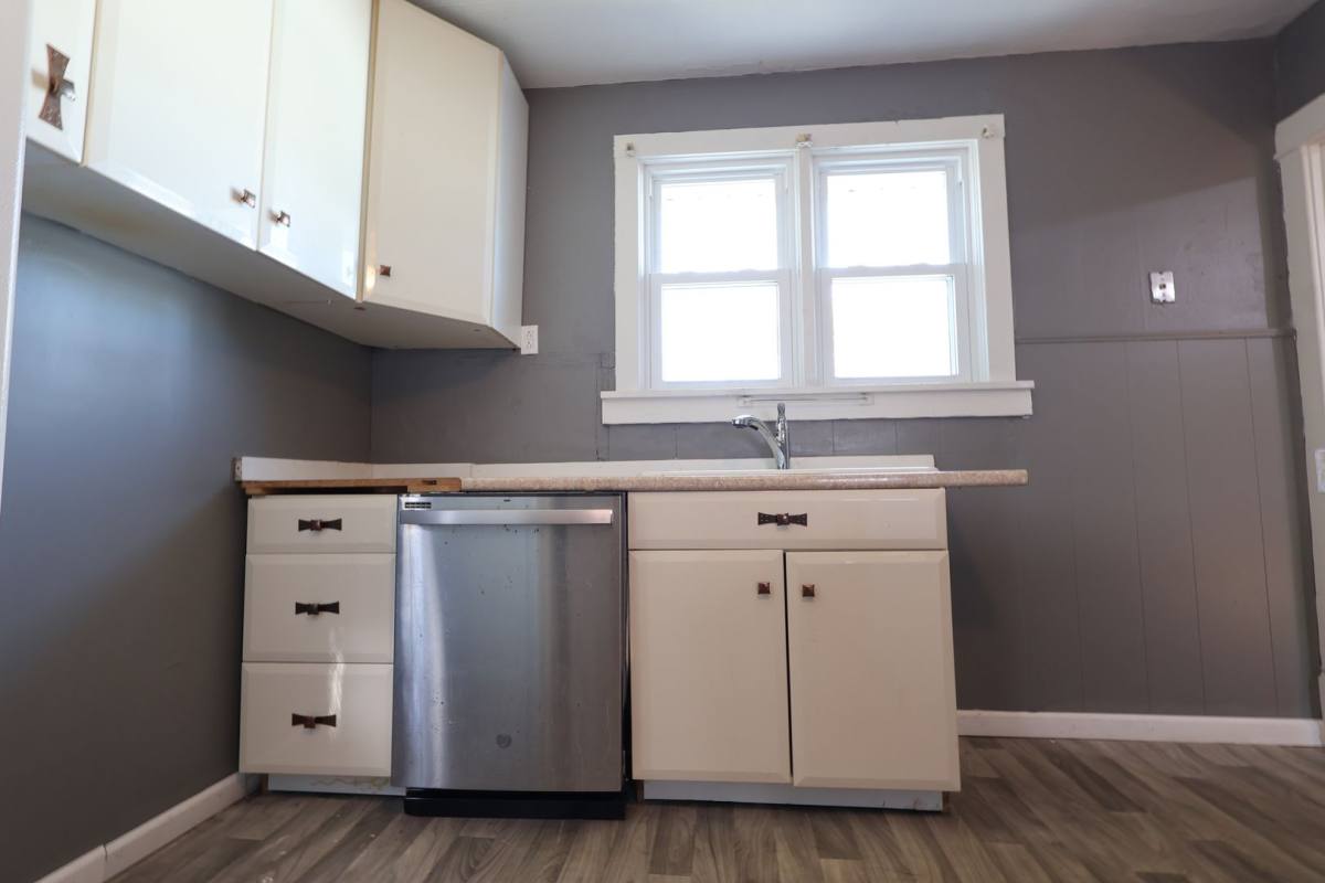 House for rent at 3 Pohlman Lane, Saint Louis, MO 63136